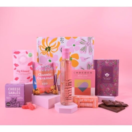Sweet Treats with Wine Gift Set